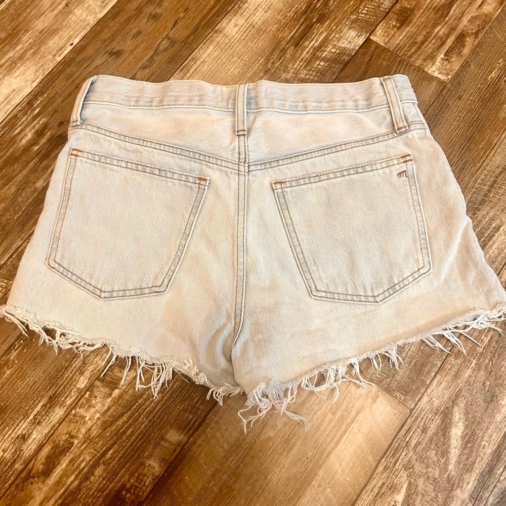 Madewell Denim Cutoff Fringe Jean Shorts Light Wash size 28